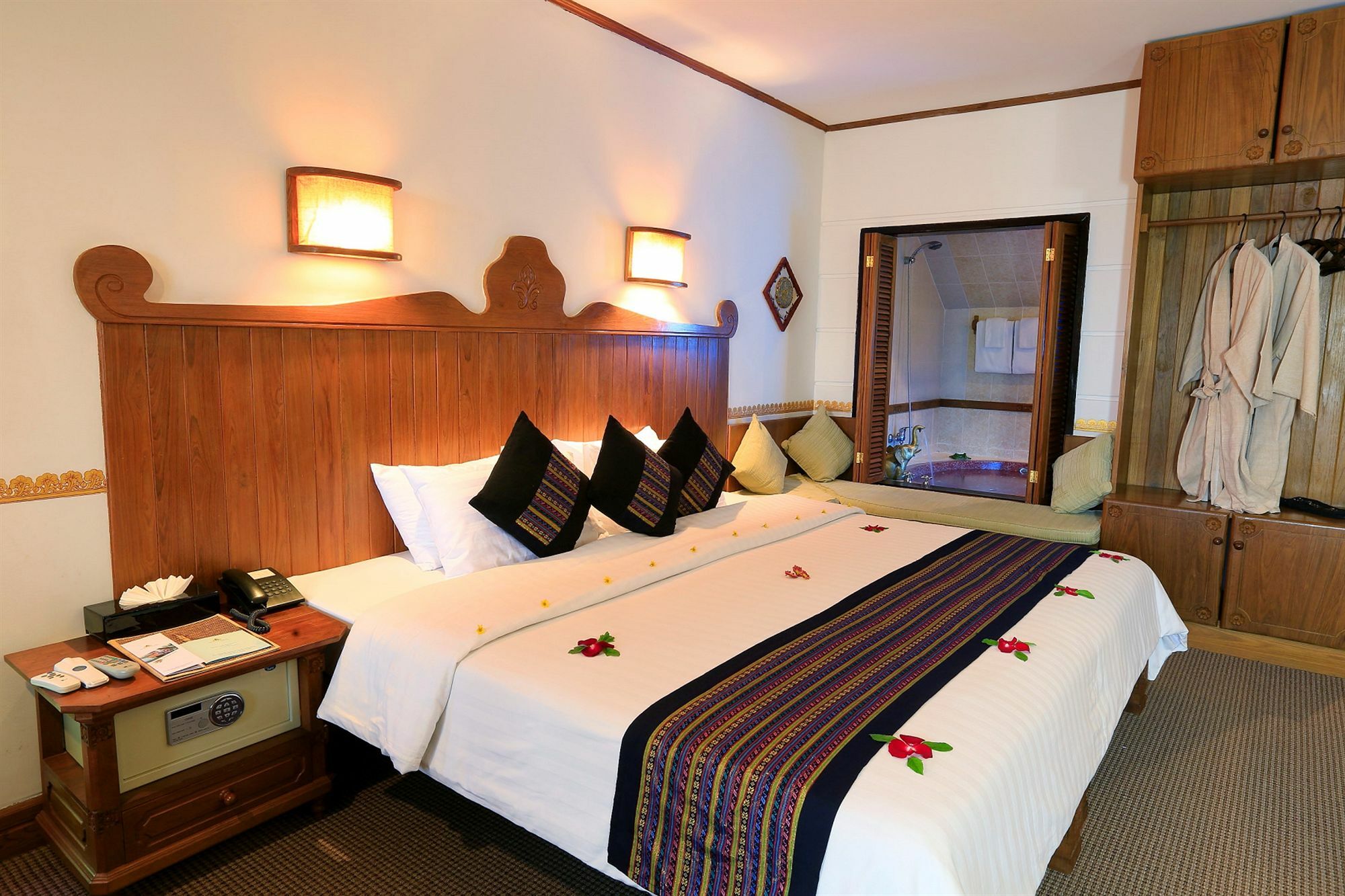 Hotel Amazing Nyaungshwe Exteriör bild