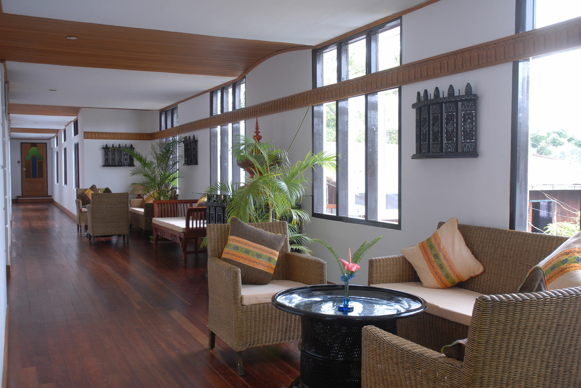 Hotel Amazing Nyaungshwe Exteriör bild